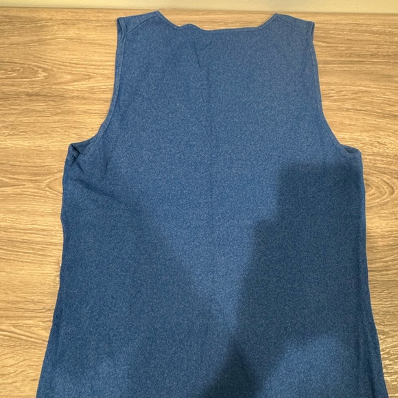 Cable & Gauge Blue V-Neck Tank Top Size S - Picture 9 of 14